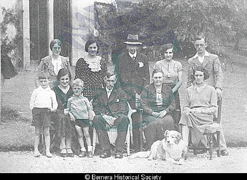 Maciver family, 11 Hacklete