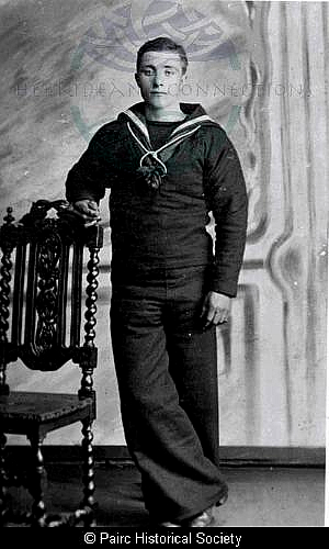 Angus Campbell, 11a Marvig in Naval uniform