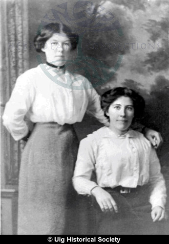 Margaret MacLeod and her sister Hughina